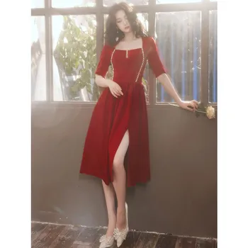 Винтажное вечерна рокля с цвят на червено вино, къса рокля с квадратна яка и къси ръкави, елегантна просто рокля за годеж трапецовидна форма